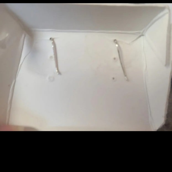 Dakota Gold , by Wheeler, hand engraved 12k gold leaf earrings - Picture 3 of 5